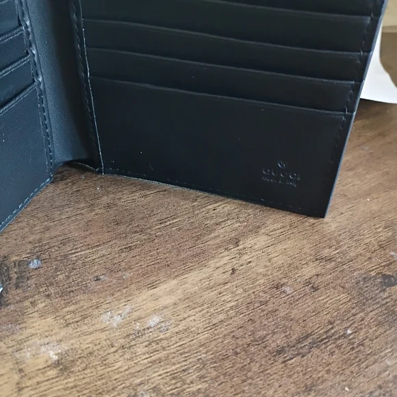 Gucci Black Leather Wallet - Picture 3 of 11